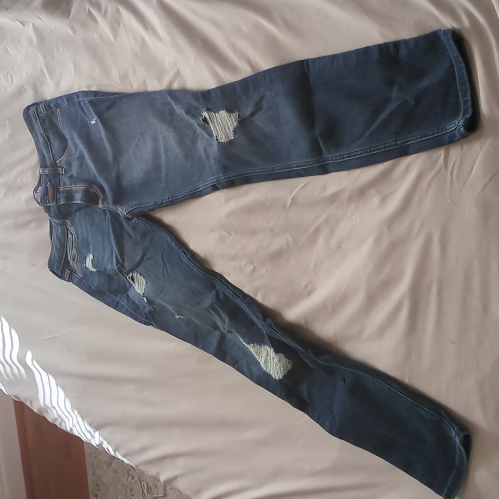 Hollister Women's Dark Blue Distressed Skinny Jeans